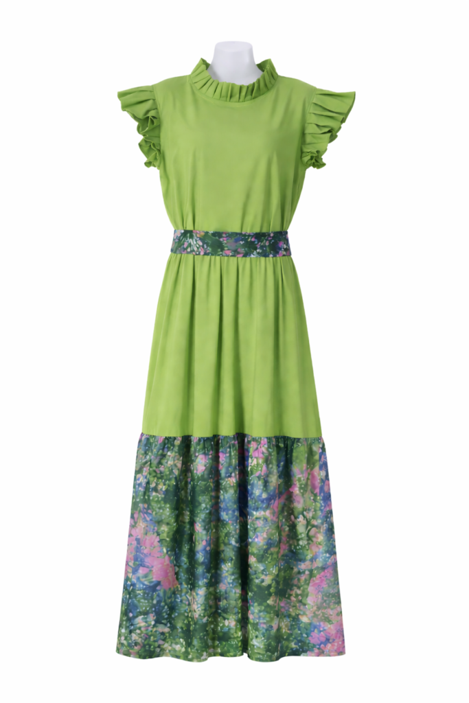 Grön lång klänning Storlek L 499 kr