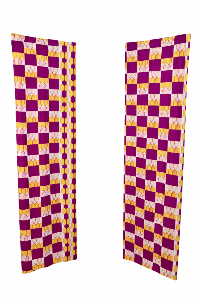 Pannel gardiner 350 kr