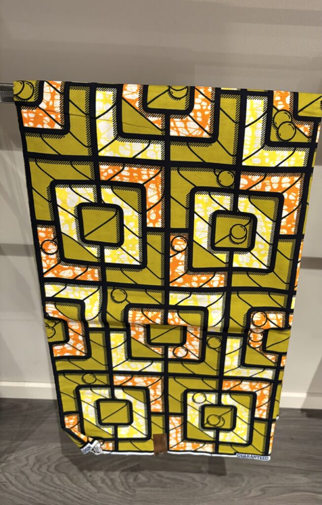 Afro tyg 6yard 700 kr eller 140kr/m