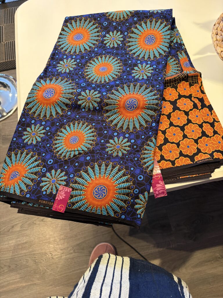 Afro tyg 6yard 700 kr eller 140kr/m