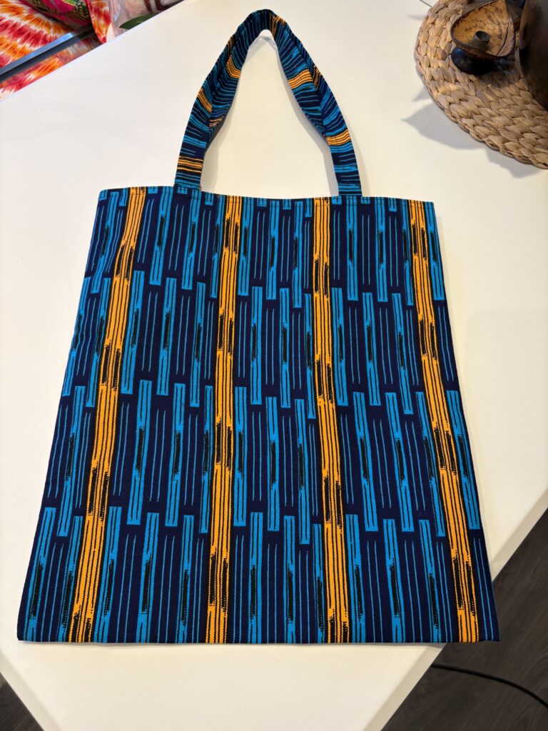 shopping väska I afrotyg 259 kr